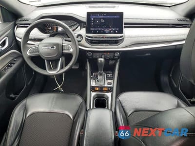 Zdjęcie 8 z 13 samochodu: 2023 JEEP COMPASS LATITUDE VIN:3C4NJDBN5PT552707 - miniatura