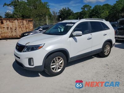 2014 KIA SORENTO LX 5XYKT3A65EG475293 - główne zdjęcie licytacji z USA - miniatura