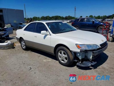 Czwarte zdjęcie samochodu z boku: 1998 LEXUS ES 300 VIN:JT8BF28G5W5049595 - miniatura
