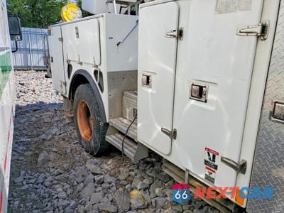 Zdjęcie 6 z 10 samochodu: 2011 INTERNATIONAL 4400 BUCKET TRUCK VIN:1HTMKAAN0BH323550 - miniatura