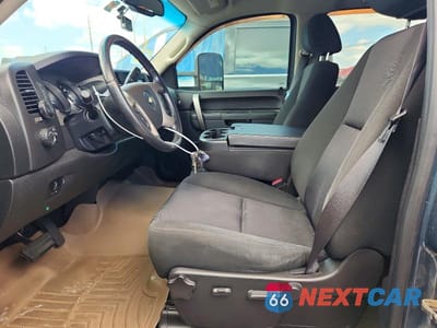 Zdjęcie 7 z 12 samochodu: 2011 CHEVROLET SILVERADO K2500 HEAVY DUTY LT VIN:1GC1KXCG0BF251634 - miniatura