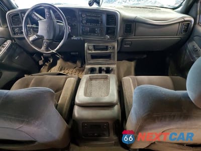 Zdjęcie 8 z 12 samochodu: 2005 CHEVROLET SILVERADO K2500 HEAVY DUTY VIN:1GCHK232X5F952871 - miniatura