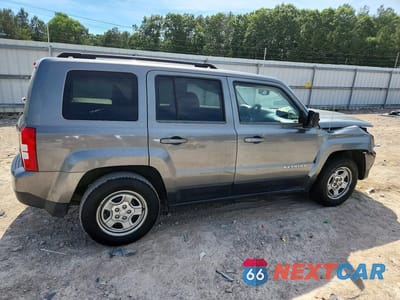 Trzecie zdjęcie samochodu z tyłu: 2014 JEEP PATRIOT LATITUDE VIN:1C4NJPFA1ED602806 - miniatura