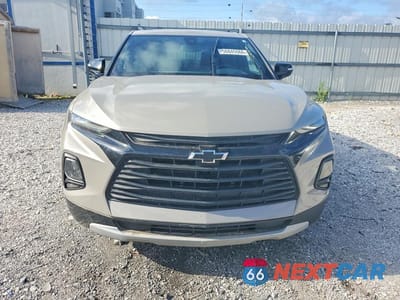 Piąte zdjęcie samochodu w środku: 2021 CHEVROLET BLAZER 2LT VIN:3GNKBHRS7MS513029 - miniatura