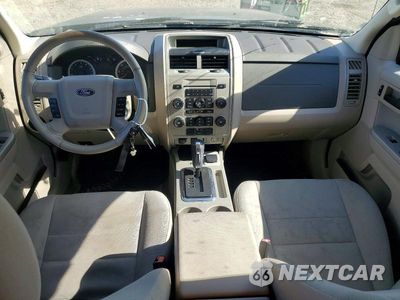 Zdjęcie 8 z 13 samochodu: 2010 FORD ESCAPE HYBRID VIN:1FMCU5K39AKB55198 - miniatura