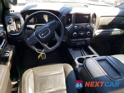 Zdjęcie 8 z 12 samochodu: 2020 GMC SIERRA K2500 DENALI VIN:1GT49REY0LF293829 - miniatura