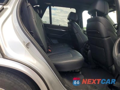 Zdjęcie 11 z 13 samochodu: 2015 BMW X5 XDRIVE50I VIN:5UXKR6C58F0J76214 - miniatura