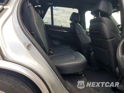 Zdjęcie 11 z 13 samochodu: 2015 BMW X5 XDRIVE50I VIN:5UXKR6C58F0J76214 - miniatura