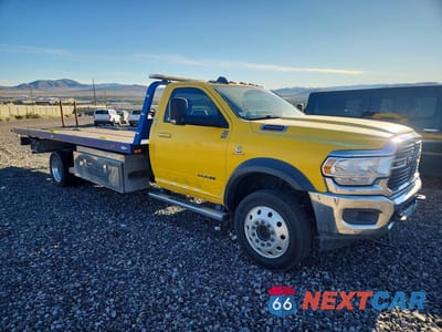 Czwarte zdjęcie samochodu z boku: 2019 RAM 5500 VIN:3C7WRNDL0KG599534 - miniatura