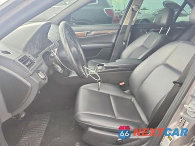 Zdjęcie 7 z 12 samochodu: 2010 MERCEDES-BENZ C 300 4MATIC VIN:WDDGF8BB8AR090897 - miniatura
