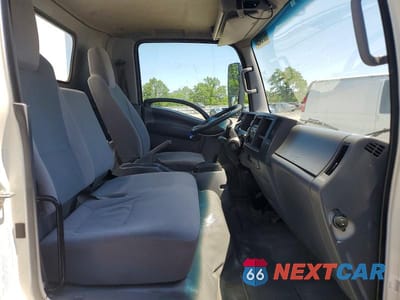 Zdjęcie 11 z 13 samochodu: 2016 ISUZU NPR HD BOX TRUCK VIN:54DC4W1B8GS806859 - miniatura