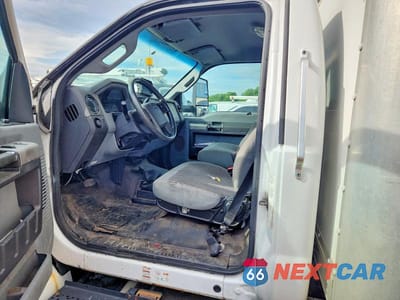 Zdjęcie 7 z 12 samochodu: 2016 FORD F650 SUPER DUTY VIN:1FDNF6DC1GDA03287 - miniatura