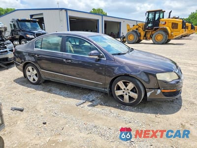 Czwarte zdjęcie samochodu z boku: 2008 VOLKSWAGEN PASSAT KOMFORT VIN:WVWAK73C58P046441 - miniatura