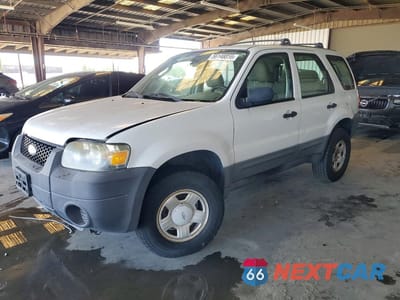 2006 FORD ESCAPE XLS 1FMYU02Z26KA87007 - główne zdjęcie licytacji z USA - miniatura