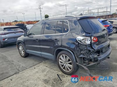 Drugie zdjęcie samochodu z przodu: 2011 VOLKSWAGEN TIGUAN S VIN:WVGBV7AX6BW556274 - miniatura