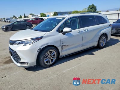 2023 TOYOTA SIENNA LIMITED 7-PASSENGER 5TDZRKEC9PS157450 - główne zdjęcie licytacji z USA - miniatura