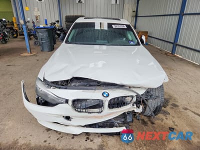 Piąte zdjęcie samochodu w środku: 2015 BMW 320 I XDRIVE VIN:WBA3C3G53FNS73661 - miniatura