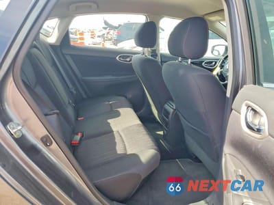 Zdjęcie 10 z 12 samochodu: 2018 NISSAN SENTRA SV VIN:3N1AB7AP0JL627551 - miniatura