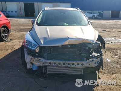 Piąte zdjęcie samochodu w środku: 2018 FORD ESCAPE TITANIUM VIN:1FMCU0J99JUC55346 - miniatura