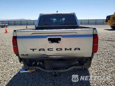 Zdjęcie 6 z 13 samochodu: 2024 TOYOTA TACOMA TRD OFF-ROAD VIN:3TMLB5JN4RM077558 - miniatura