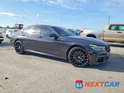 Czwarte zdjęcie samochodu z boku: 2016 BMW 750 XI VIN:WBA7F2C5XGG420864 - miniatura