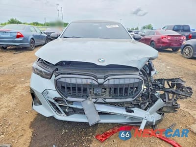 Piąte zdjęcie samochodu w środku: 2026 BMW 530 XI VIN:WBA53FJ01TCV70264 - miniatura