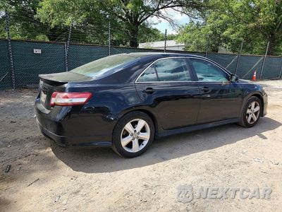 Trzecie zdjęcie samochodu z tyłu: 2010 TOYOTA CAMRY SE VIN:4T1BF3EK3AU089958 - miniatura