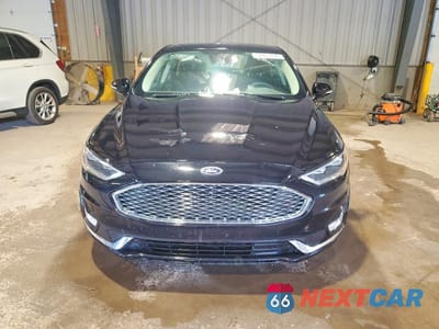 Piąte zdjęcie samochodu w środku: 2020 FORD FUSION TITANIUM VIN:3FA6P0RU6LR139541 - miniatura
