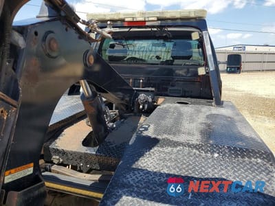 Zdjęcie 10 z 12 samochodu: 2005 FORD F450 SUPER DUTY VIN:1FDXF46P15EB33381 - miniatura