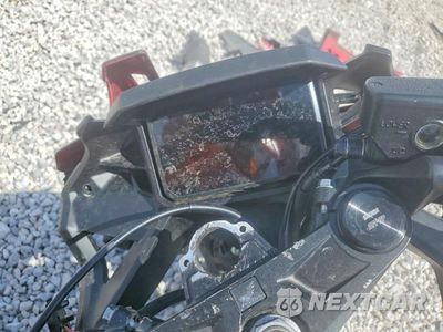 Zdjęcie 7 z 9 samochodu: 2025 HONDA CBR500 RA VIN:MLHPC7051S5101545 - miniatura