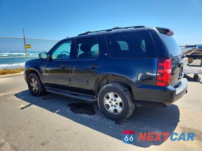 Drugie zdjęcie samochodu z przodu: 2013 CHEVROLET TAHOE C1500 LT VIN:1GNSCBE0XDR314543 - miniatura