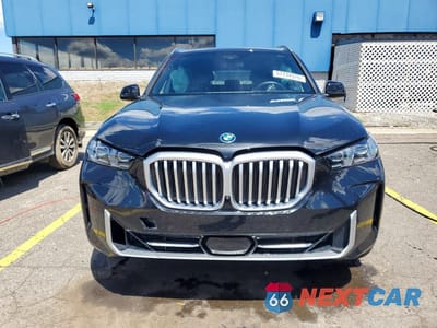 Piąte zdjęcie samochodu w środku: 2026 BMW X5 XDRIVE50E VIN:5UX43EU09T9186801 - miniatura
