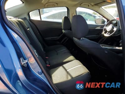 Zdjęcie 10 z 12 samochodu: 2018 MAZDA 3 SPORT VIN:3MZBN1U71JM213848 - miniatura