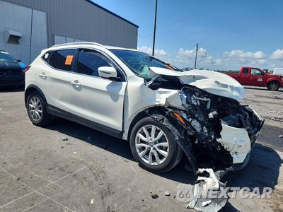 Czwarte zdjęcie samochodu z boku: 2021 NISSAN ROGUE SPORT SV VIN:JN1BJ1BW9MW672058 - miniatura