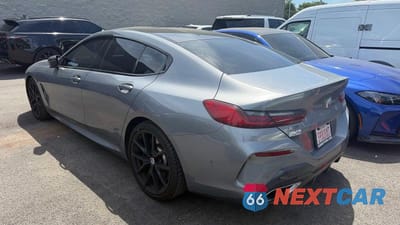 Czwarte zdjęcie samochodu z boku: 2023 BMW M850XI VIN:WBAGV8C09PCK90335 - miniatura