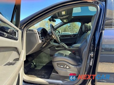 Zdjęcie 8 z 13 samochodu: 2021 PORSCHE CAYENNE COUPE VIN:WP1BA2AY2MDA41376 - miniatura
