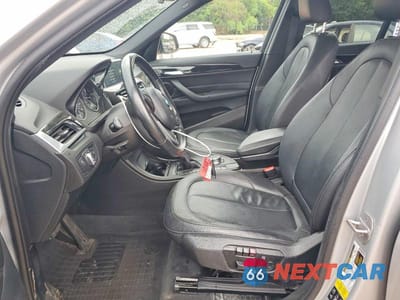 Zdjęcie 7 z 14 samochodu: 2018 BMW X1 XDRIVE28I VIN:WBXHT3C36J5F90135 - miniatura