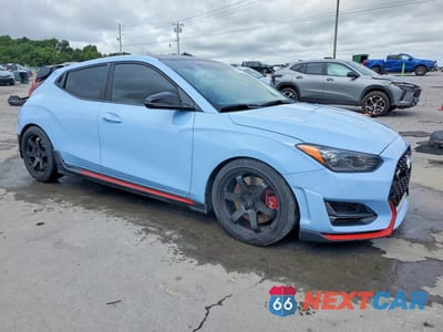 Czwarte zdjęcie samochodu z boku: 2020 HYUNDAI VELOSTER N BASE VIN:KMHT36AH7LU004938 - miniatura
