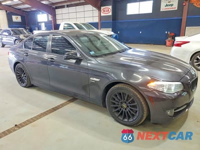 Czwarte zdjęcie samochodu z boku: 2012 BMW 535 XI VIN:WBAFU7C51CDU62107 - miniatura