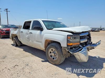 Czwarte zdjęcie samochodu z boku: 2018 CHEVROLET SILVERADO K1500 VIN:1GCUKNEC2JF218905 - miniatura
