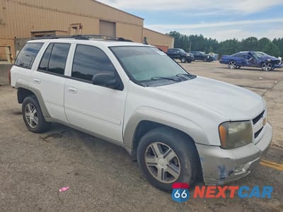 Czwarte zdjęcie samochodu z boku: 2007 CHEVROLET TRAILBLAZER LS VIN:1GNDT13S372239849 - miniatura
