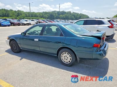 Drugie zdjęcie samochodu z przodu: 1998 TOYOTA CAMRY LE VIN:4T1BG22K1WU329401 - miniatura