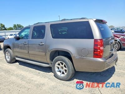 Drugie zdjęcie samochodu z przodu: 2013 CHEVROLET SUBURBAN K1500 LT VIN:1GNSKJE70DR158586 - miniatura