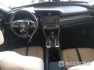 Zdjęcie 8 z 12 samochodu: 2019 HONDA CIVIC LX VIN:19XFC2F6XKE208986 - miniatura