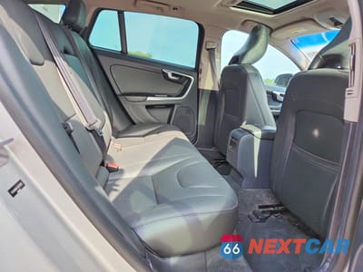 Zdjęcie 11 z 14 samochodu: 2018 VOLVO V60 CROSS COUNTRY PREMIER VIN:YV440MWK9J2059195 - miniatura