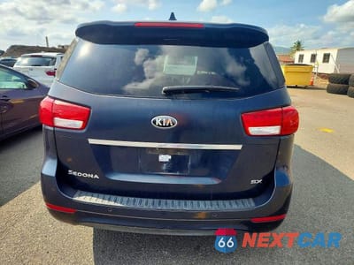 Zdjęcie 6 z 13 samochodu: 2016 KIA SEDONA SX VIN:KNDMC5C12G6169762 - miniatura