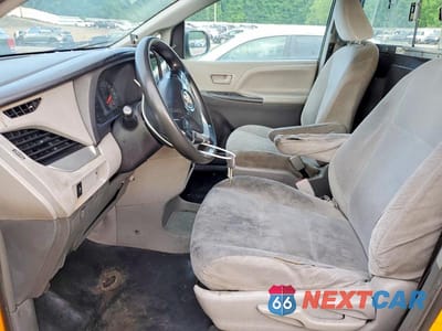 Zdjęcie 7 z 13 samochodu: 2016 TOYOTA SIENNA L 7-PASSENGER VIN:5TDZK3DC2GS718146 - miniatura