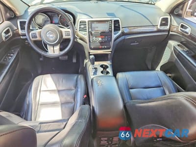 Zdjęcie 8 z 13 samochodu: 2012 JEEP GRAND CHEROKEE LAREDO VIN:1C4RJEAGXCC314173 - miniatura