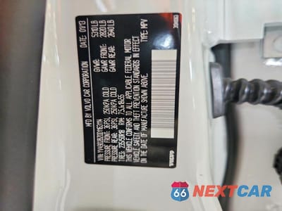 Zdjęcie 12 z 12 samochodu: 2013 VOLVO XC70 T6 VIN:YV4902BZ0D1163114 - miniatura
