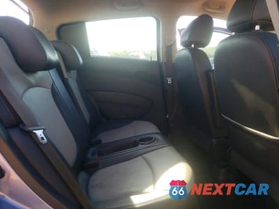 Zdjęcie 10 z 12 samochodu: 2014 CHEVROLET SPARK 2LT VIN:KL8CF6S93EC462271 - miniatura